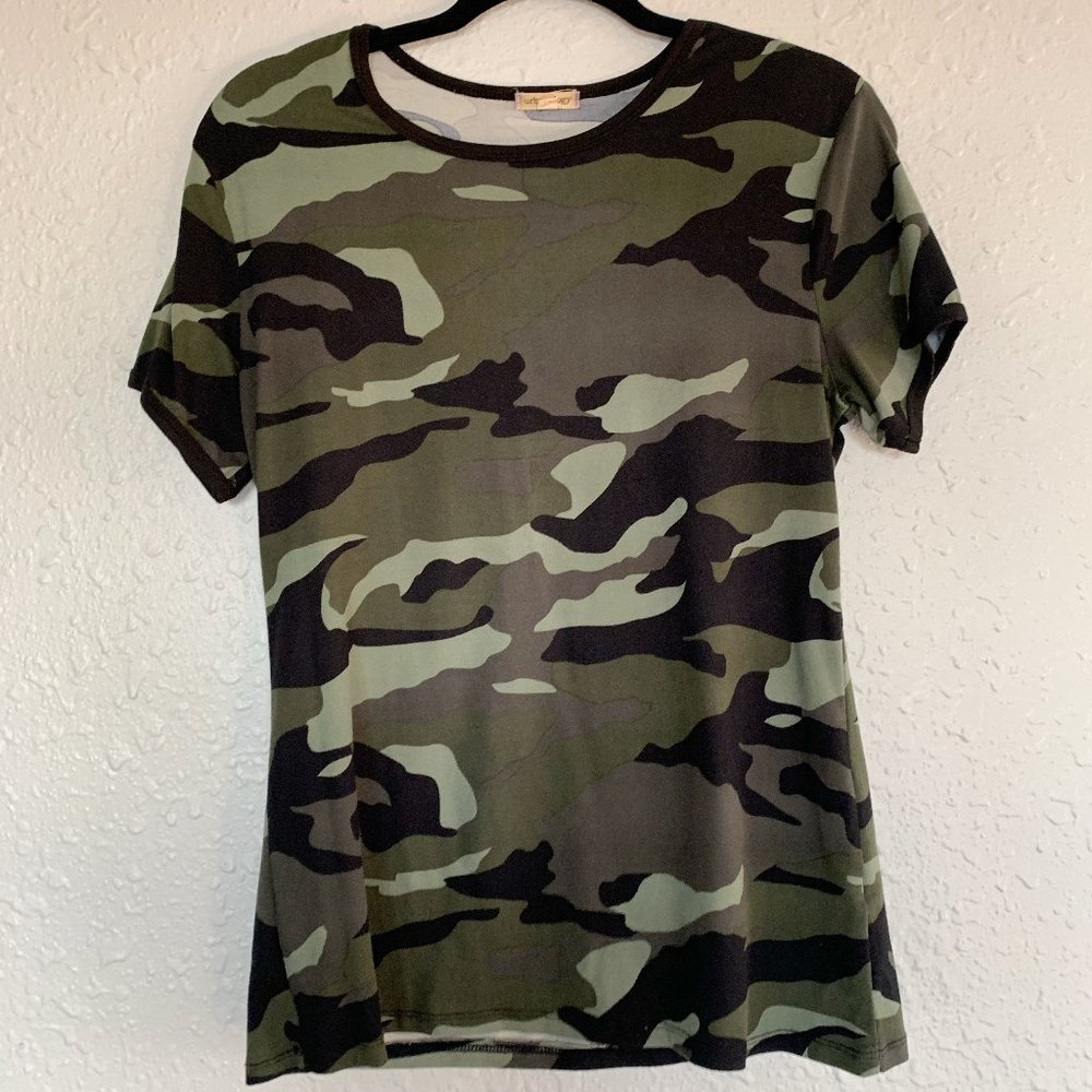 URBANOLOGY Camo Print Short Sleeve T-Shirt